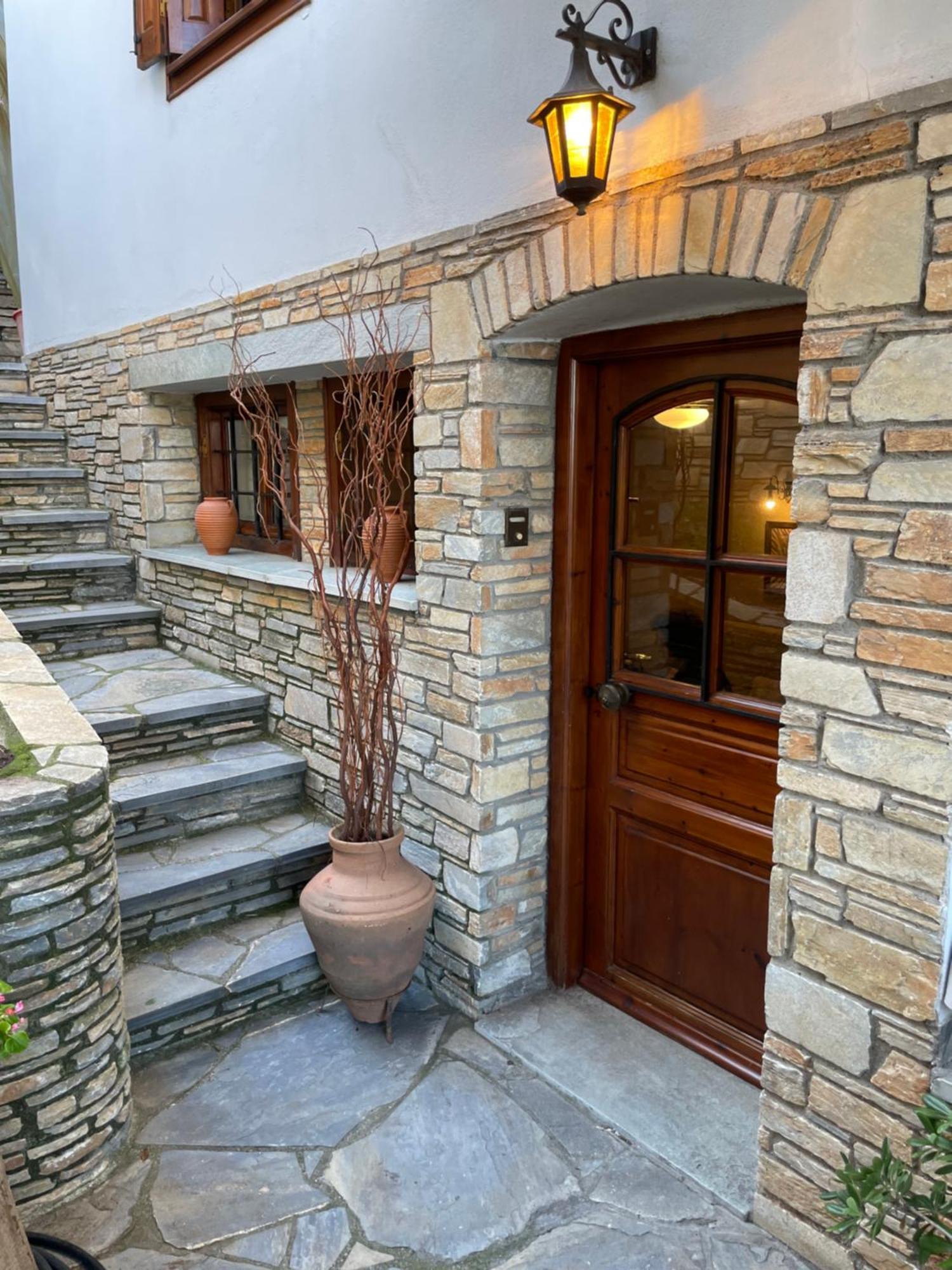 Apartment Varousi House